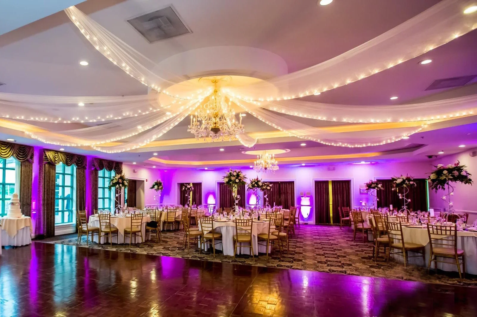 Guests dancing at a Piano Man event